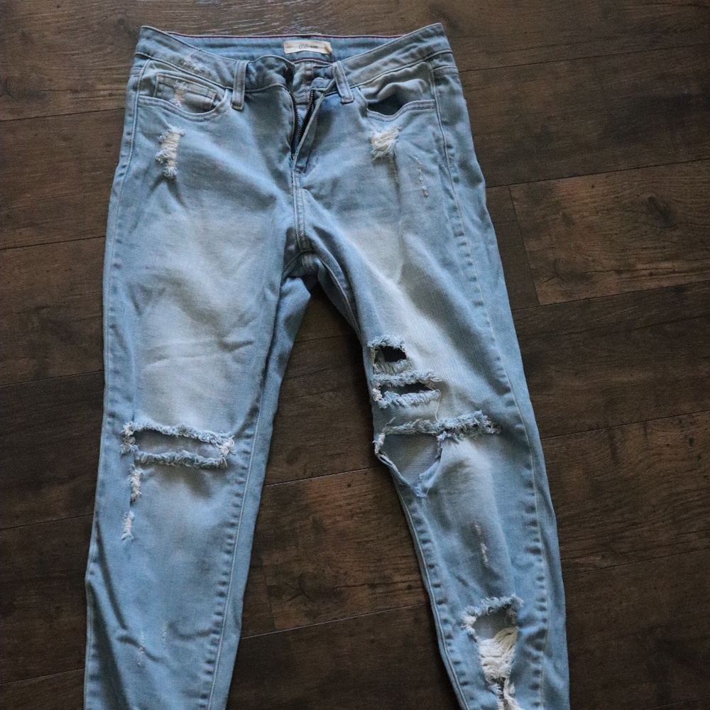 Cello Distressed Jeans size 7